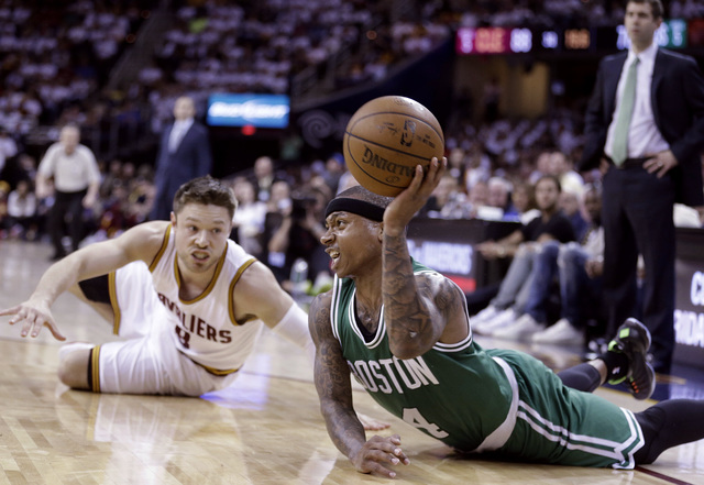 1744606_web1_Celtics-Cavaliers-Bas_Jens.jpg