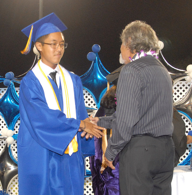 1824822_web1_Kealakehe-Grad_0138.jpg