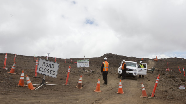 1862138_web1_TMT_Protesters_Remain_Still_on_Mauna_Kea_6.jpg