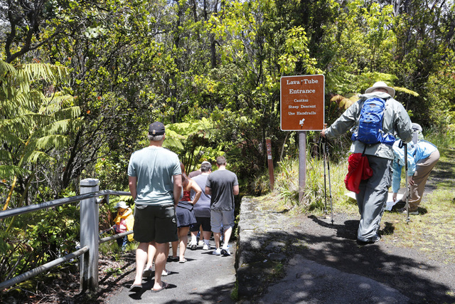 1968947_web1_Entry-trail-to-Thurston-Lava-Tube.jpg