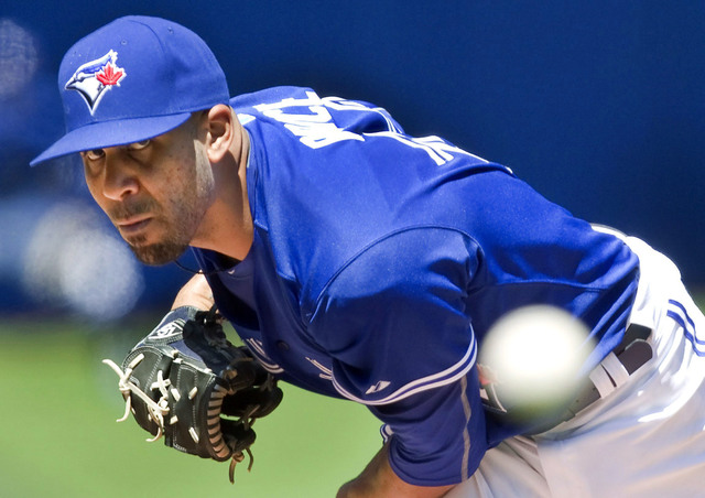 2015110_web1_Twins-Blue-Jays-Baseb_Jens.jpg