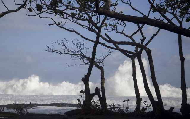 2399233_web1_Keaukaha_Flooding_4.jpg