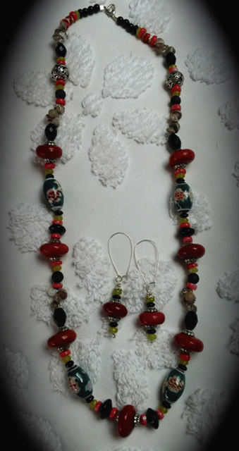 2385639_web1_Vintage-Necklace-CA.jpg