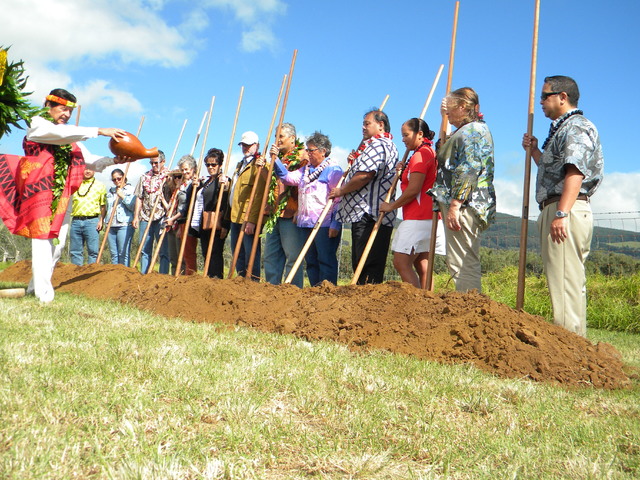 2489612_web1_waimea-groundbreaking-2.jpg