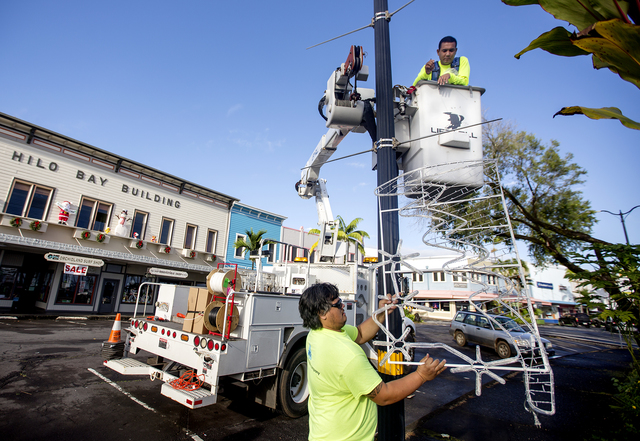 2619338_web1_Christmas_Lights_Installation_Downtown_3.jpg