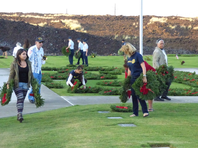 2622517_web1_Veterans-Wreaths-5-12-12-15.jpg