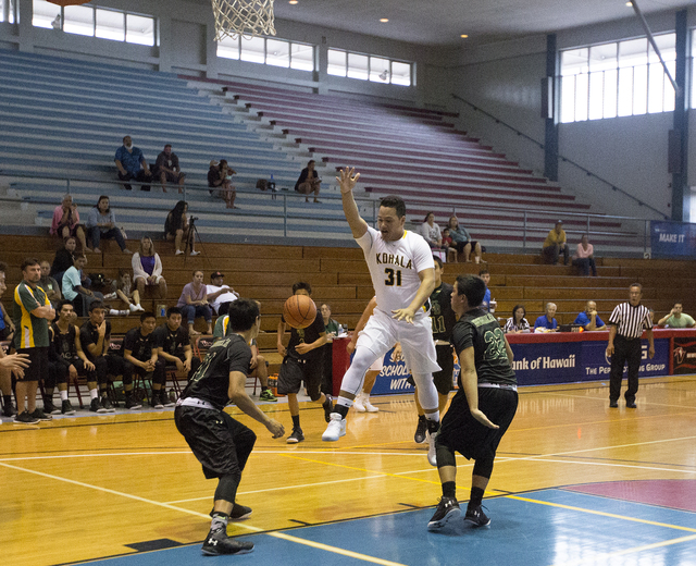 2657449_web1_Kohala_vs_Honokaa_Boys_Basketball_6.jpg