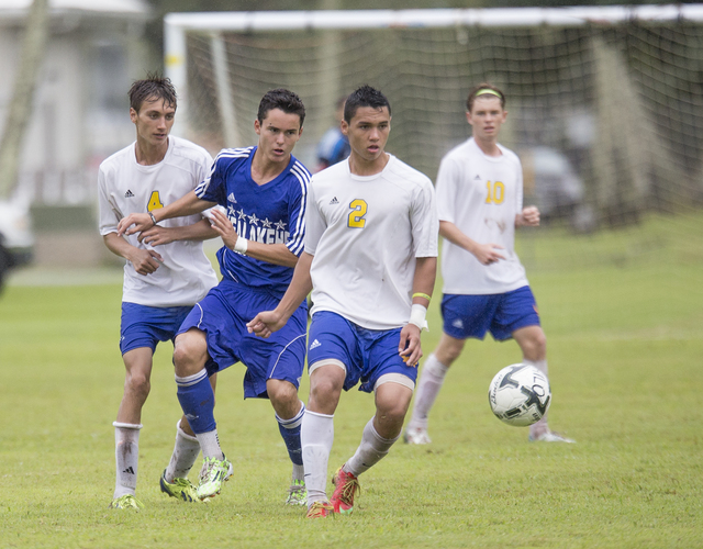 2660802_web1_Hilo_vs_Kealakehe_Boys_Soccer_4.jpg