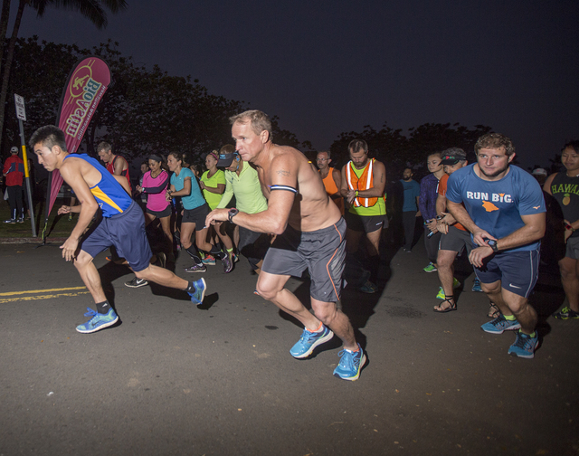 2762856_web1_Hilo_to_Volcano_50k_Ultra_and_Relay_Start.jpg