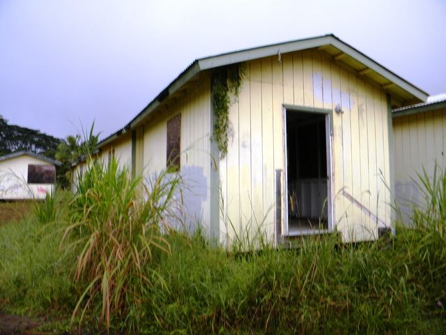 2825296_web1_Pahoa-housing-exterior-2.jpg