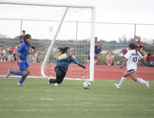 2856694_web1_Waiakea_vs_Hilo_Girls_Soccer_3.jpg