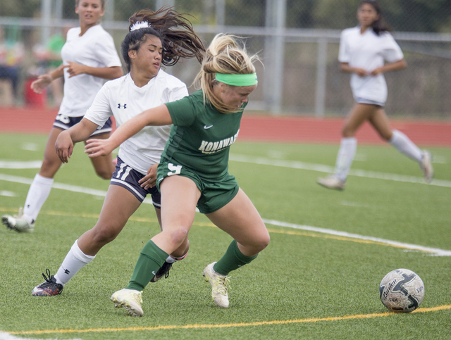 2903934_web1_Waiakea_vs_Konawaena_Girls_Soccer_6.jpg