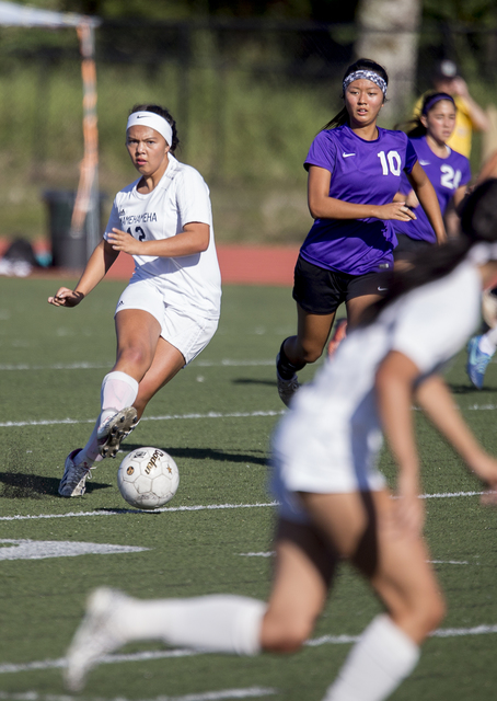 2910789_web1_Kamehameha_vs_Makua_Lani_Girls_Soccer_1.jpg