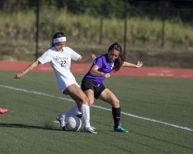 2910789_web1_Kamehameha_vs_Makua_Lani_Girls_Soccer_4.jpg