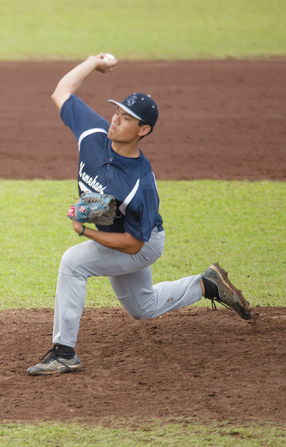 3018076_web1_2-Kamehameha_vs_Kealakehe_Baseball_1.jpg