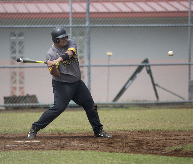 3043331_web1_Keaau_vs_Kohala_Baseball_2.jpg