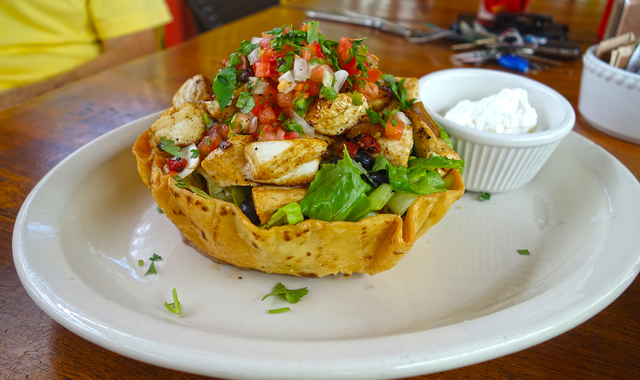 3710318_web1_Ono-Taco-Salad2016625194841898.jpg