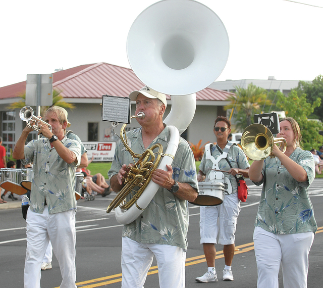 3715949_web1_Parade_0009.jpg