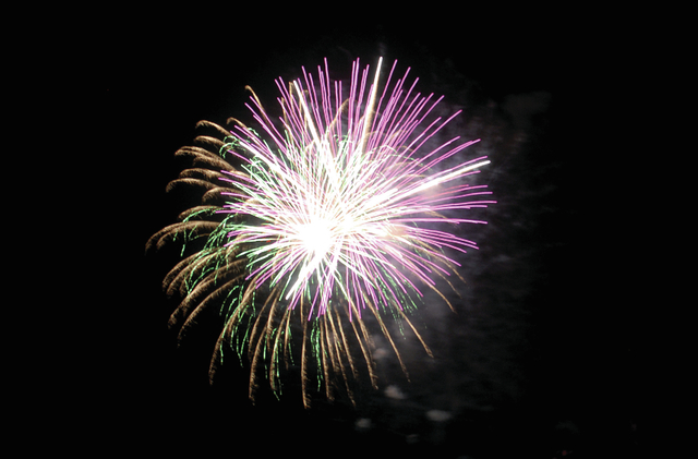 3768532_web1_Fireworks_0053.jpg