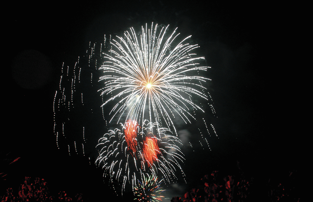 3768532_web1_Fireworks_0101.jpg