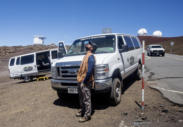 4234906_web1_TMT_Trial_Mauna_Kea_Site_Visit_2.jpg