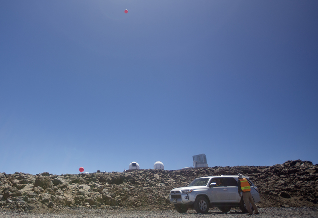 4234906_web1_TMT_Trial_Mauna_Kea_Site_Visit_4.jpg