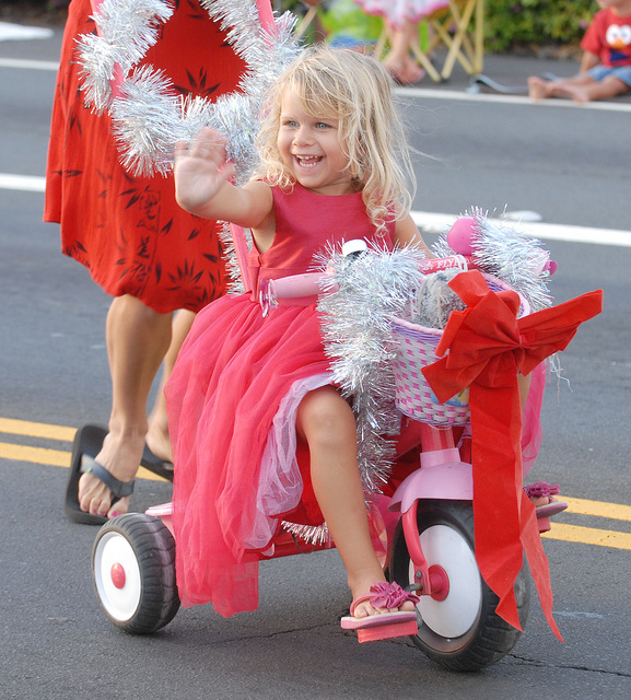 4594644_web1_Xmas-Parade_0024.jpg