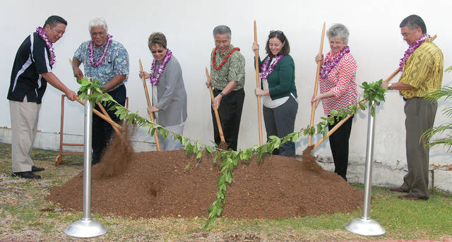 5095610_web1_Airport-Groundbreaking_0037.jpg