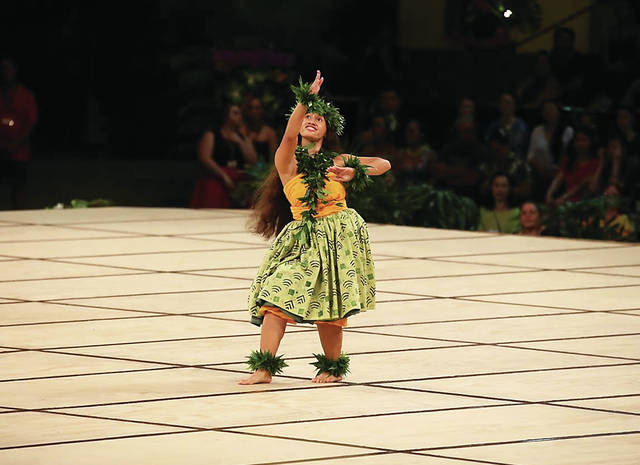 5243132_web1_six_hula20174210425880.jpg