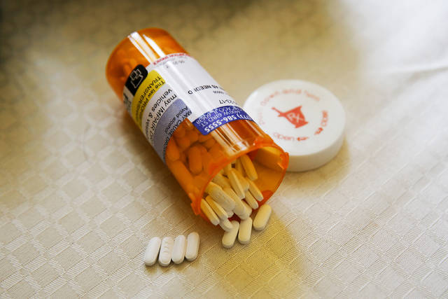 5469197_web1_PHOTO____US_NEWS_MED-CHRONICPAIN-OPIOIDS_2_TB.jpg