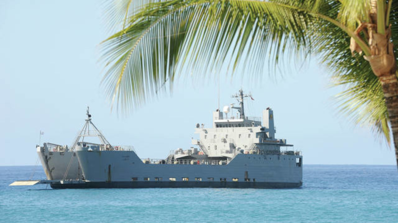 U.S. Army Vessel makes stop in waters off Kailua-Kona - West