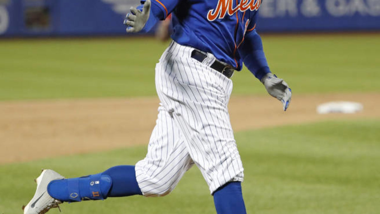 Davis speeds to NY as Mets stun Nationals in 8th for 6-1 win