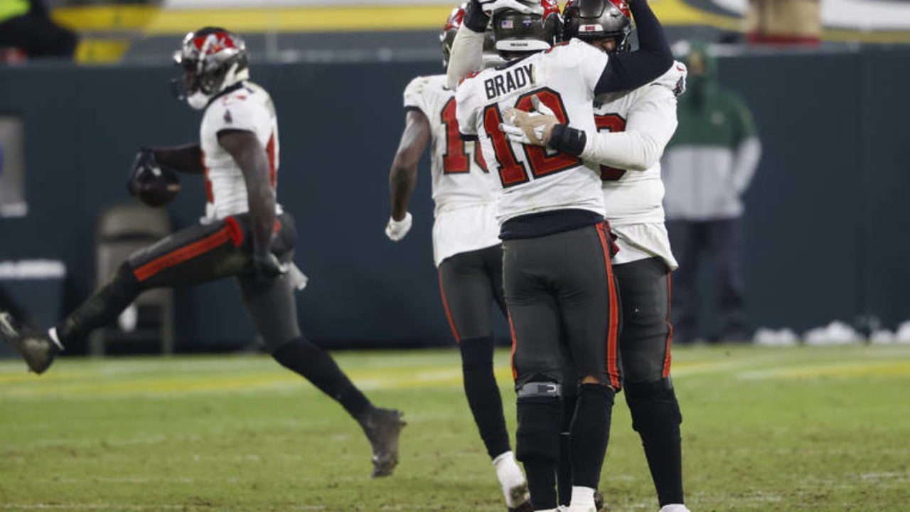 Tampa Bay Buccaneers advance to Super Bowl in home stadium, beating Green  Bay Packers 31-26 in NFC championship game