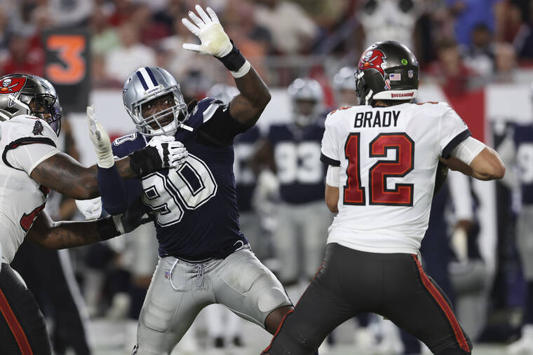 Bucs unveil Super Bowl signage before Week 1 game vs. Cowboys