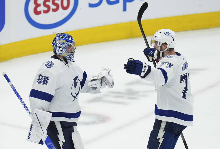 Maple Leafs beat Lightning to win first playoff series since 2004