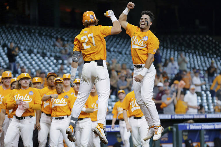 7 of 8 super regionals are set in NCAA baseball tournament West