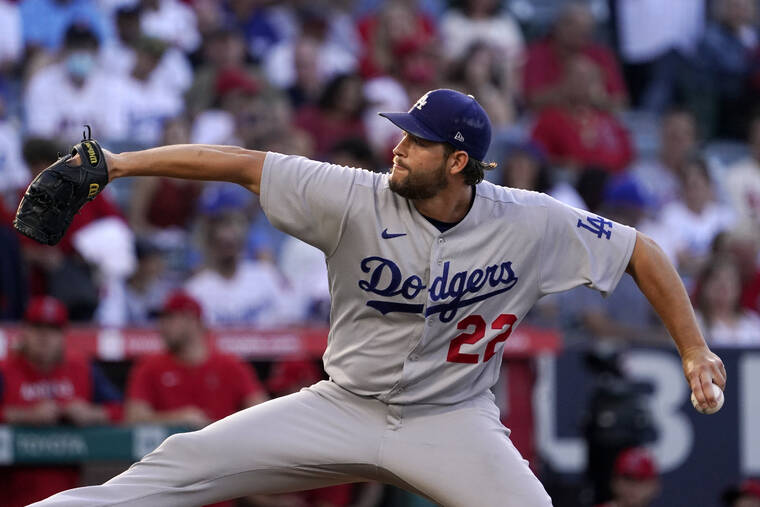 Bumgarner gets 1st win since July, D-backs beat Dodgers 6-1