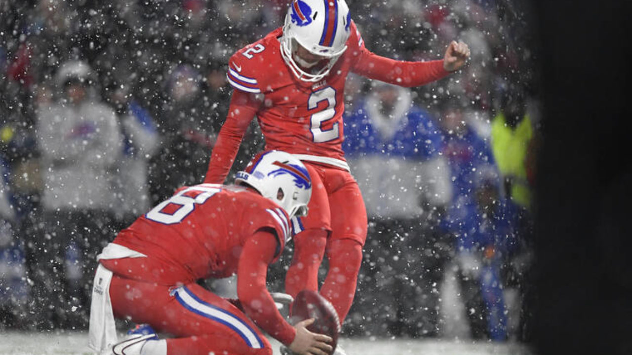 NFL Week 15: Vikings comeback lights up social media; Bills edge Dolphins  in snow