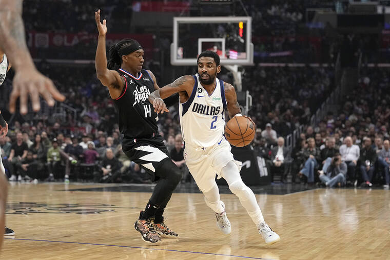 Inside Dallas Mavs' Growing On-Court Connection Between Kyrie
