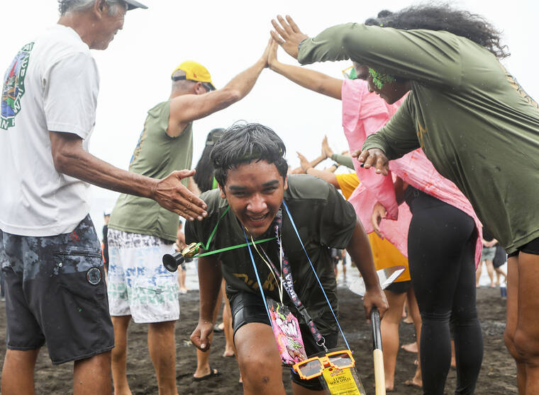 Hilo hosts paddling state championship West Hawaii Today