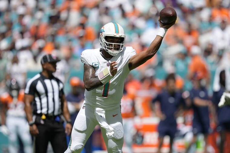 Miami Dolphins offensive keys against the Green Bay Packers