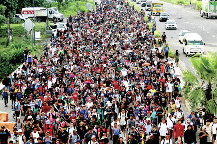 About 3,000 migrants travel in caravans to US border, undeterred by crackdown – West Hawaii Today
